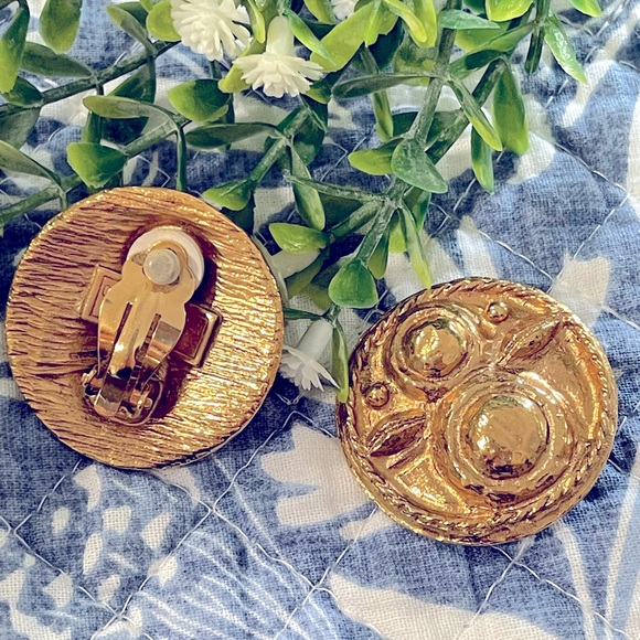 Gorgeous Charles Jourdan Vintage Gold Earrings - Picture 3 of 5